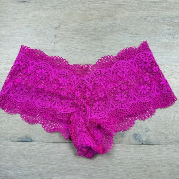 Victoria’s Secret Lace Women's Intimates in Vibrant Pink - Picture 1 of 3